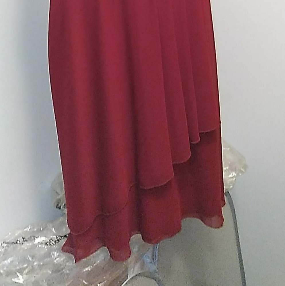 A dress - Picture 5 of 7